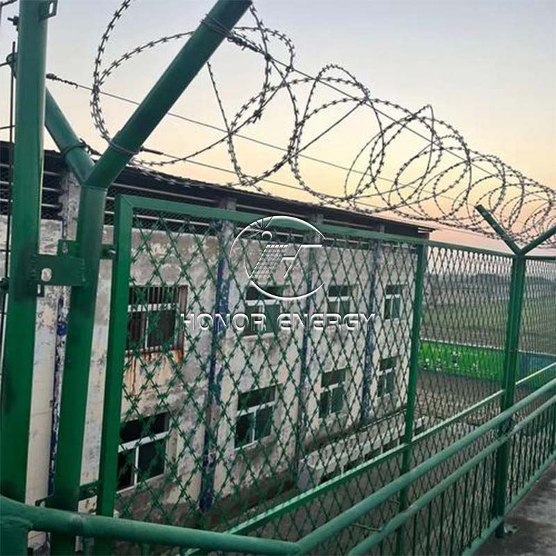 Razor Solar Fence